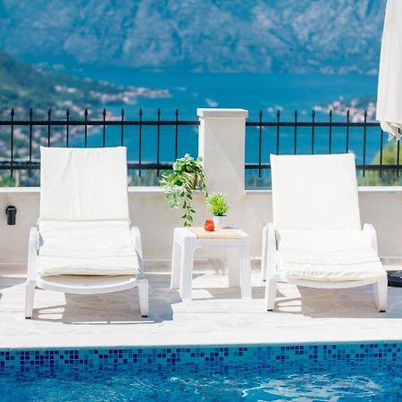 Boka Bay Apartment Kotor Bagian luar foto