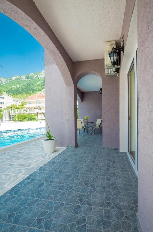 Boka Bay Apartment Kotor Bagian luar foto
