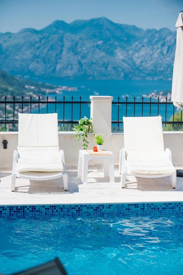 Boka Bay Apartment Kotor Bagian luar foto