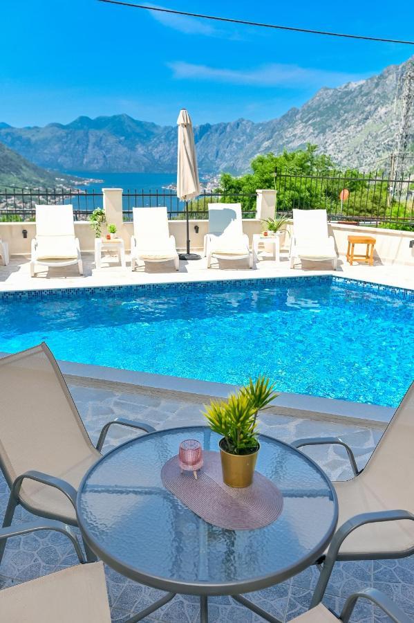 Boka Bay Apartment Kotor Bagian luar foto