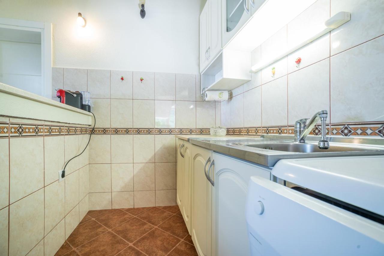 Boka Bay Apartment Kotor Bagian luar foto