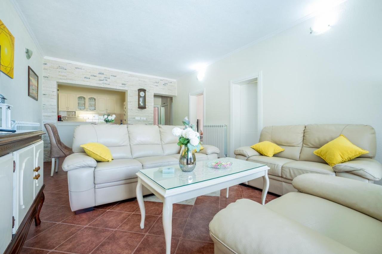 Boka Bay Apartment Kotor Bagian luar foto