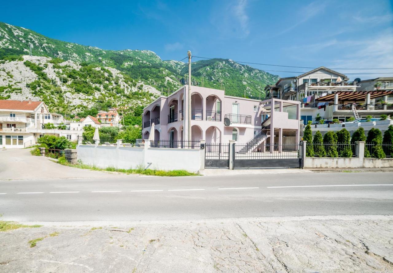Boka Bay Apartment Kotor Bagian luar foto
